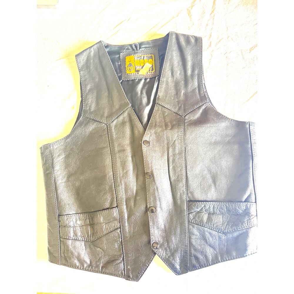 PJ’s Hobo Industries Black Leather Vest Men’s Size M Snap Front Western Biker